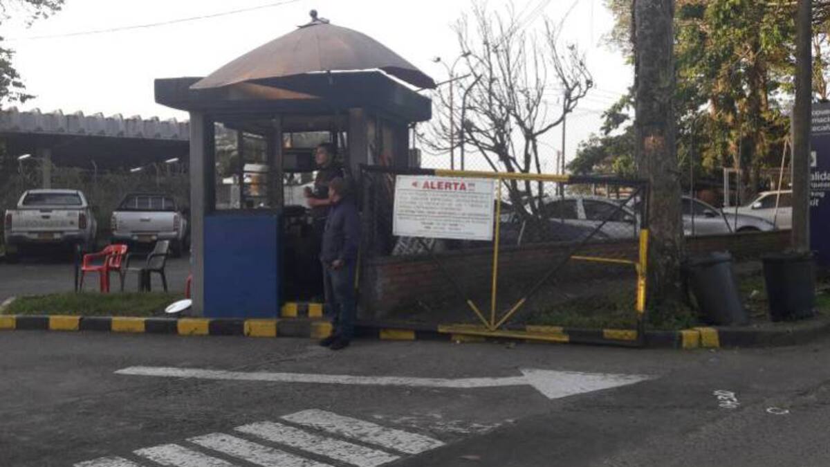 Juez ordena a privados devolver los parqueaderos del Aeropuerto