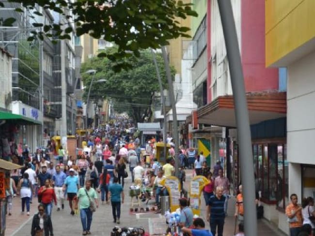 Alcaldía de Bucaramanga plantea activar el comercio en las noches