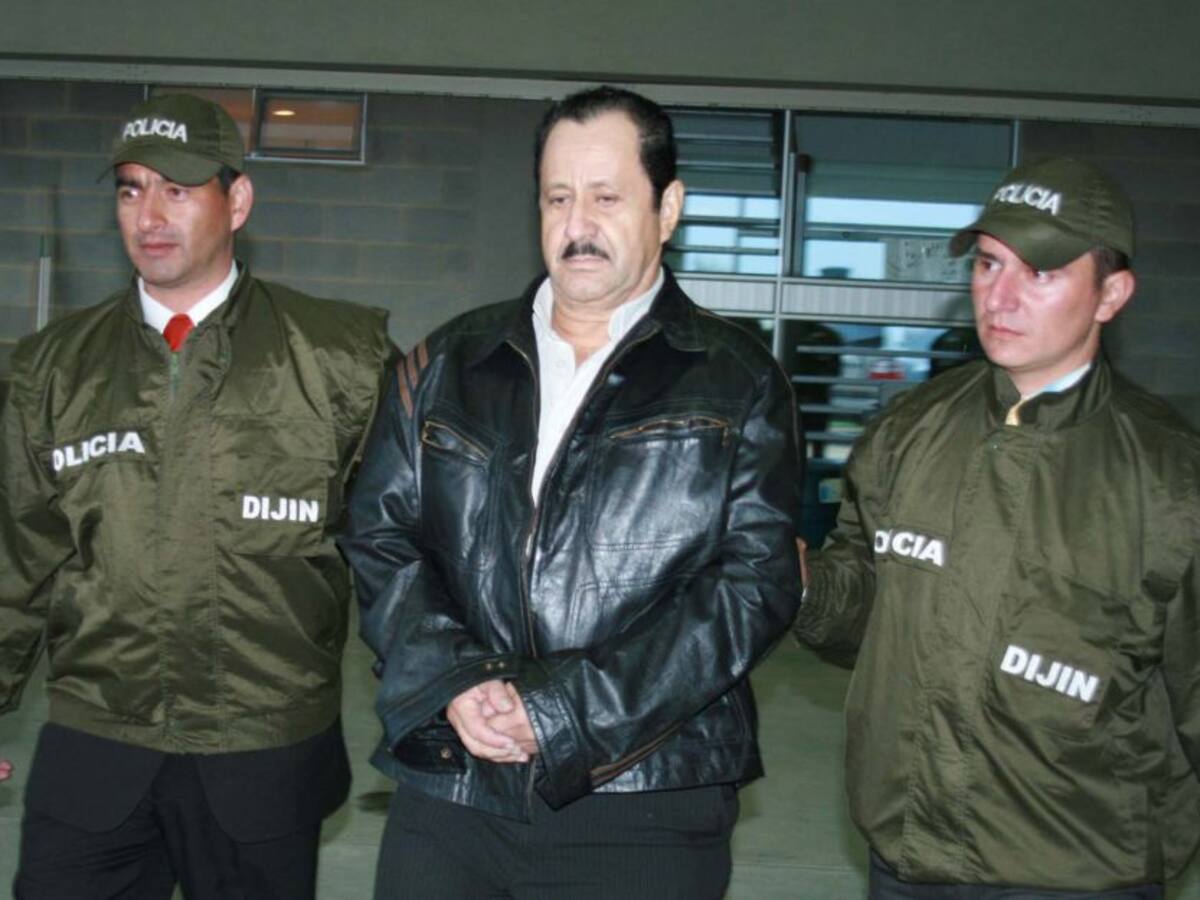 Todo está listo para extradición del exjefe paramilitar Hernán Giraldo