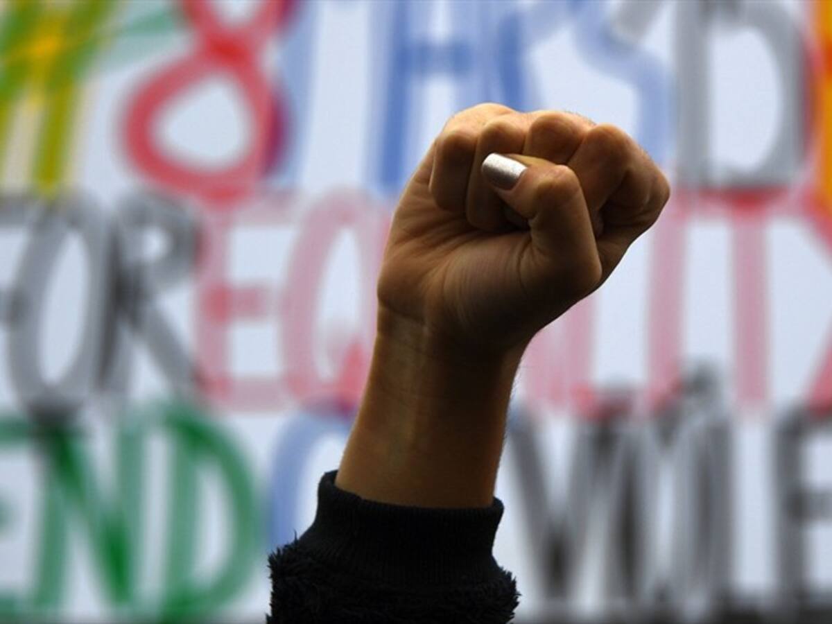 Mujeres del mundo se expresan alzando su voz por los derechos femeninos