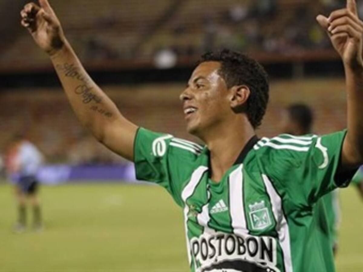 Atlético Nacional gana el clásico y lidera el fútbol colombiano