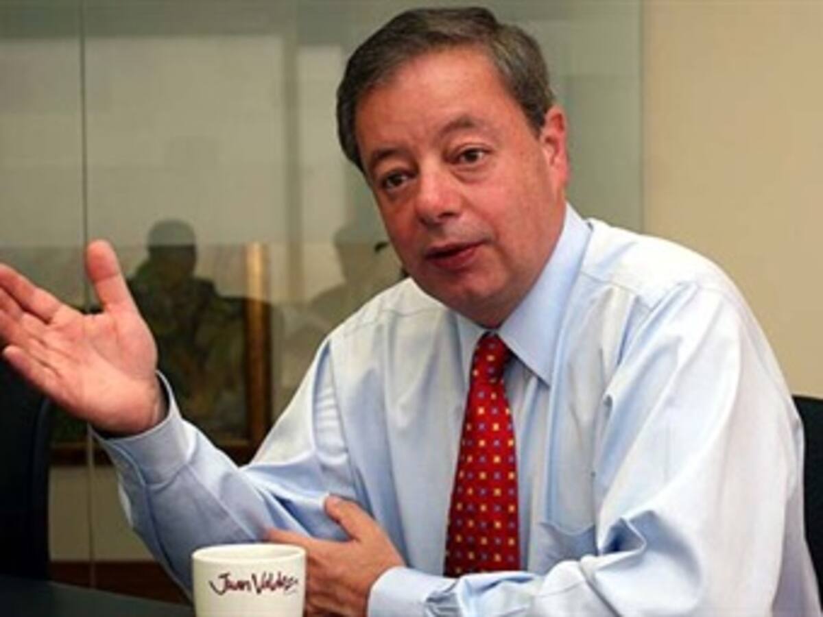 TLC con Estados Unidos debería salir en septiembre: Gabriel Silva