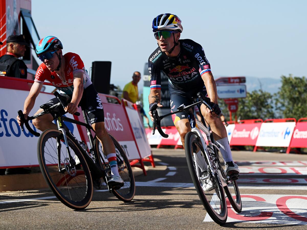 Primoz Roglic da un golpe de autoridad: Gana la etapa 4 y es nuevo líder de la Vuelta