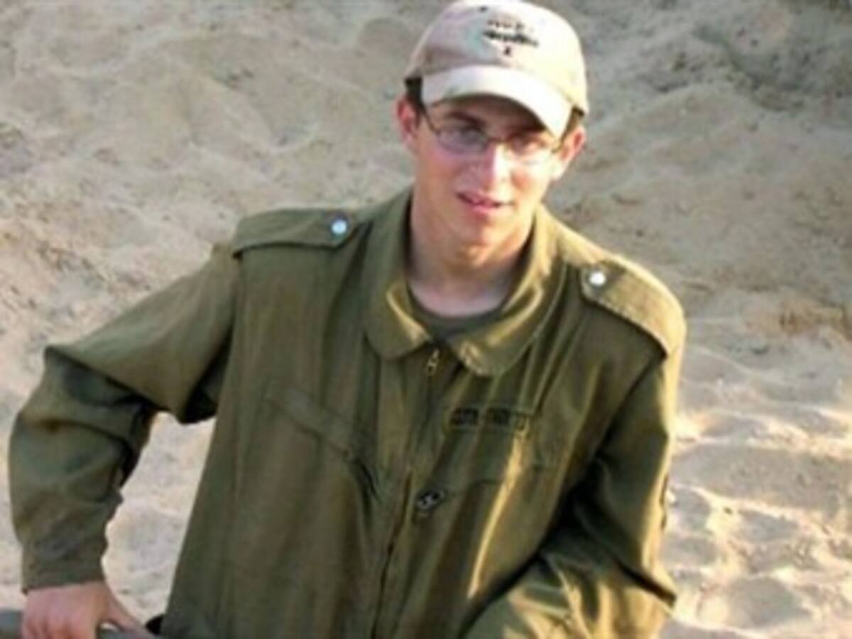 Israel intercambiará 20 presas palestinas por un vídeo sobre el soldado cautivo Shalit