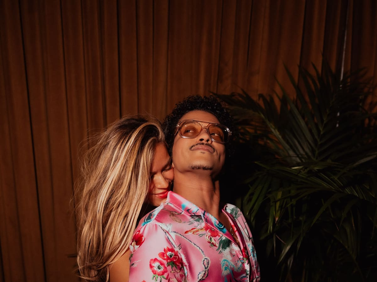 Karol G y Bruno Mars juntos: así nació su nueva colaboración musical “Still”