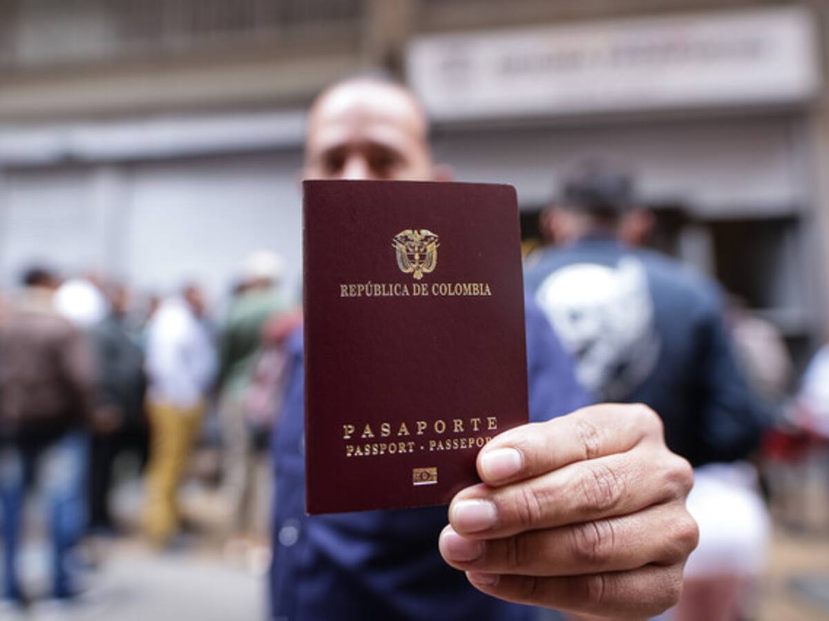 ¿Qué ha pasado con el nuevo modelo de pasaportes para Colombia?