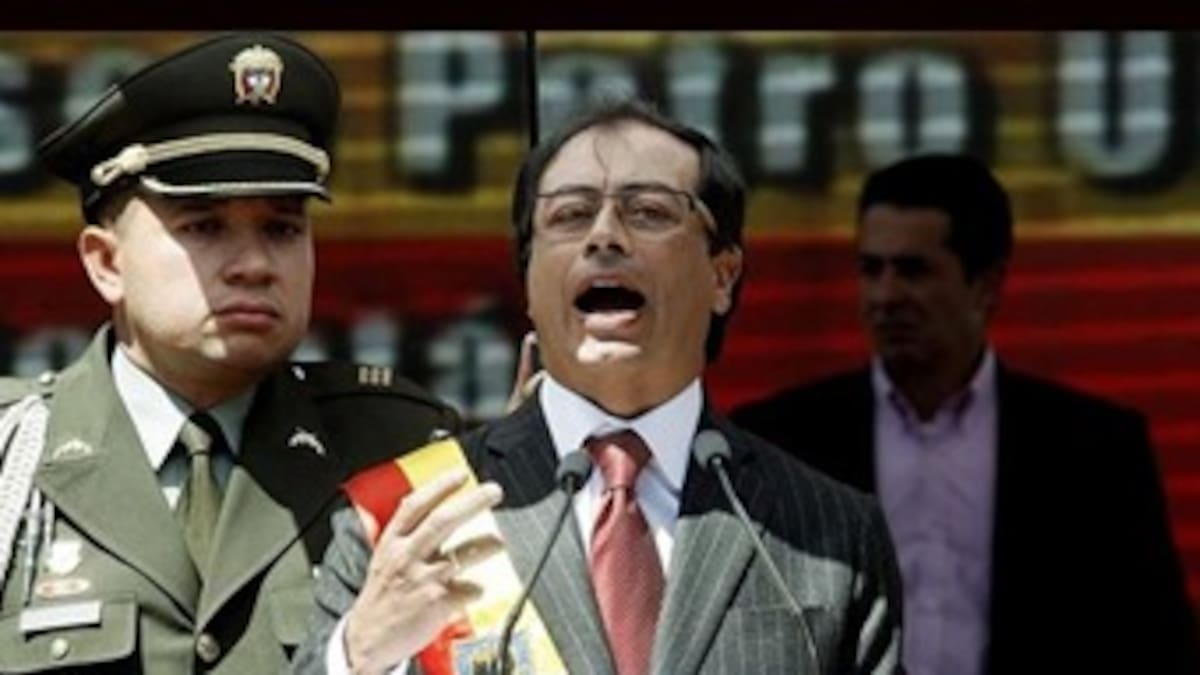 Policía respalda decisión de Gustavo Petro de prohibir el porte de armas de fuego en Bogotá