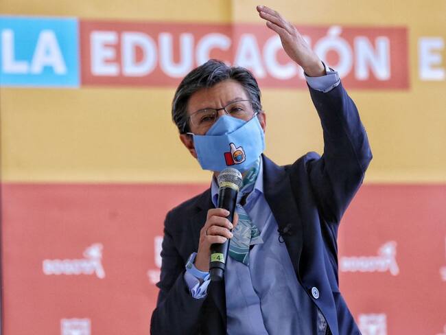 Piden investigar a Claudia López tras crítica a Fiscalía por caso Uribe