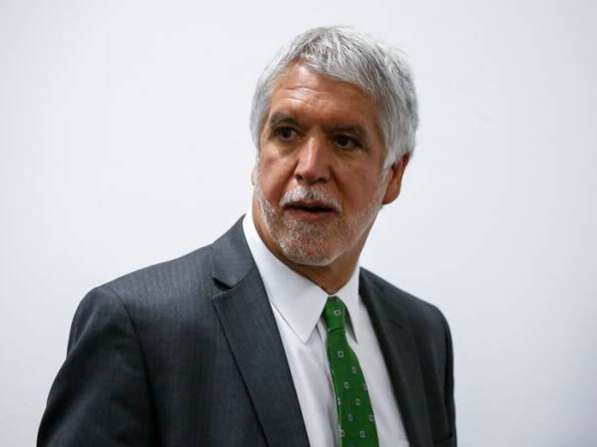 Peñalosa dice que venta de TGI es una especulación