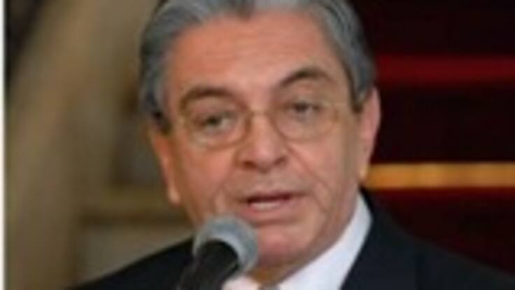 El ministro del Interior Fabio Valencia Cossio, dice que las mafias están detrás de las “chuzadas”