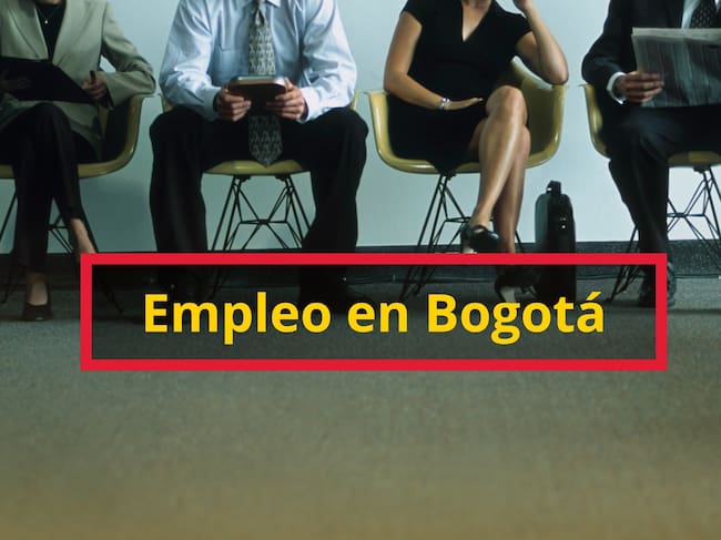 De fondo: Imagen alusiva de un proceso de espera para una entrevista de trabajo (Crédito: Getty Images)