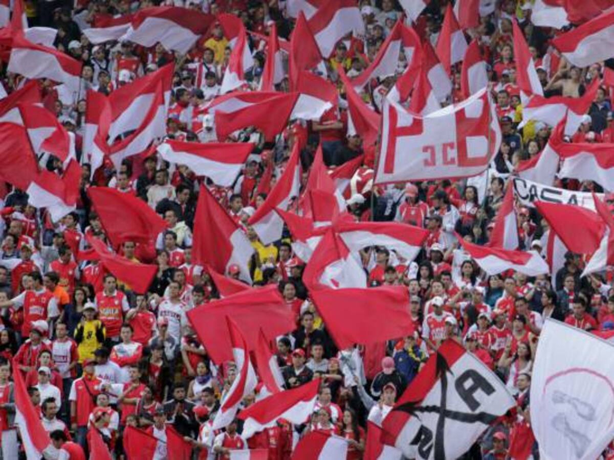 Sancionada barra de Santa Fe por daños en el estadio en el pasado clásico