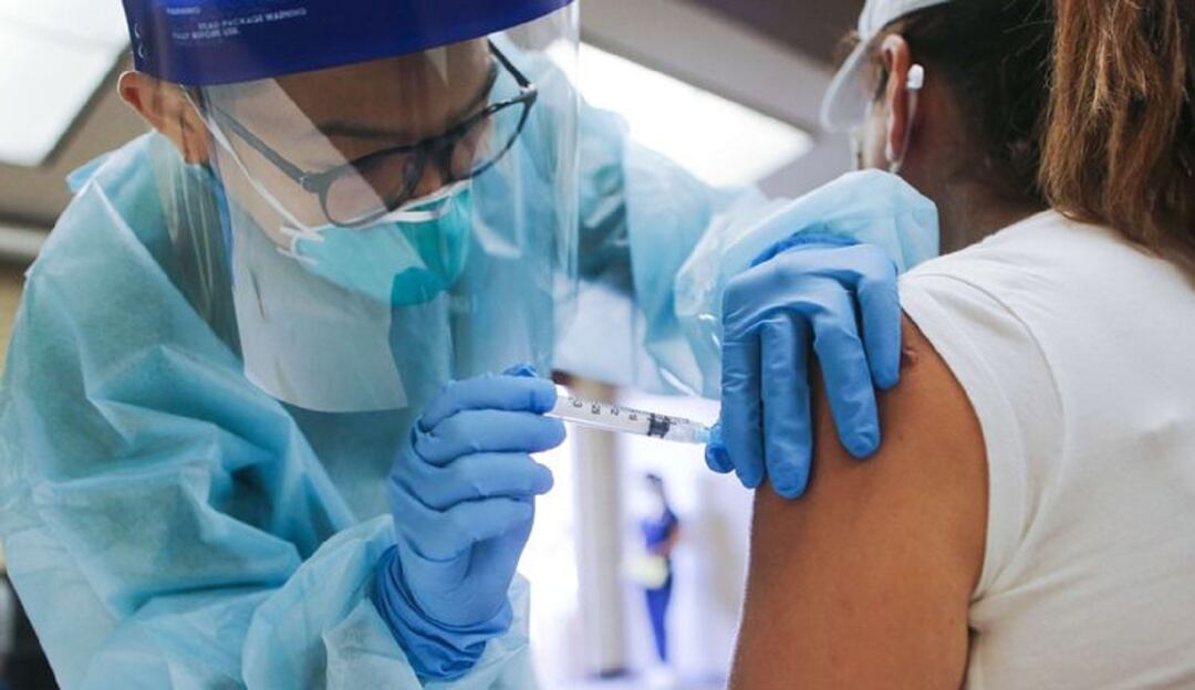 Vacuna contra COVID-19