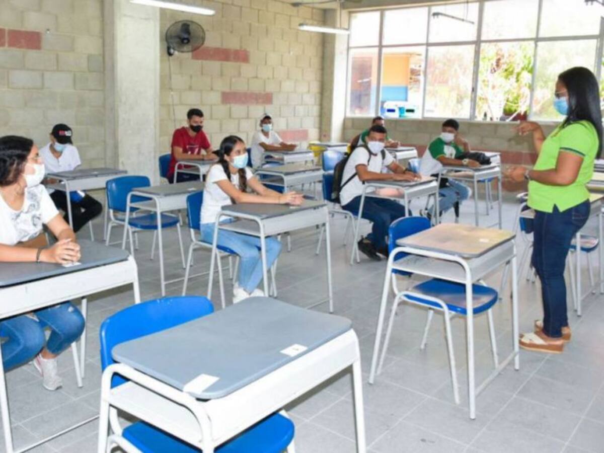Precaria y preocupante, así es la educación de Santa Marta según concejal