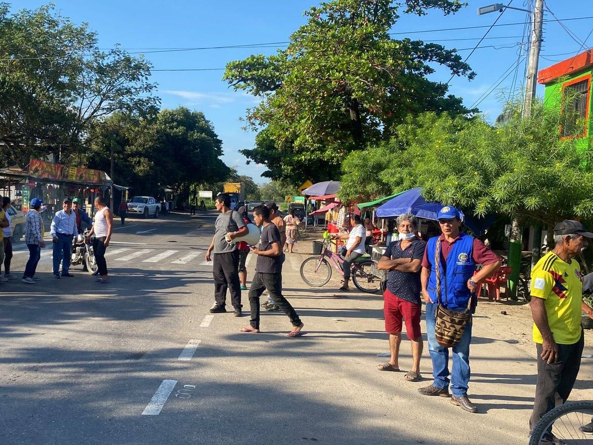 Levantan bloqueo en la vía El Espinal, Castilla, Neiva
