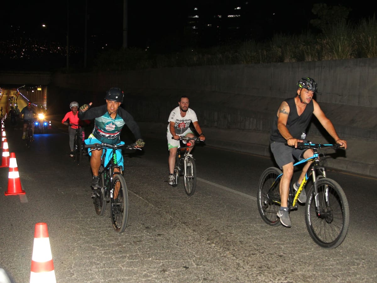 La ciclovía nocturna de la Avenida del Río cerrará por el resto del año debido a los alumbrados