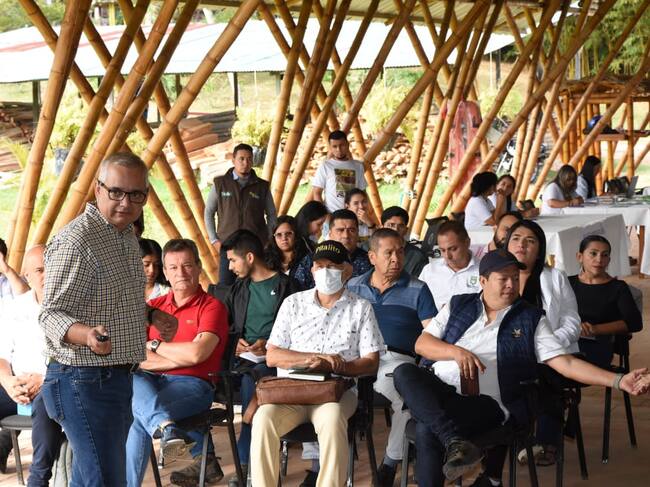 Los mandatarios locales vienen participando de los Encuentros Regionales por la Planificación y Gestión Ambiental del Territorio que se vienen realizando en el sur, occidente, centro y norte del Huila.