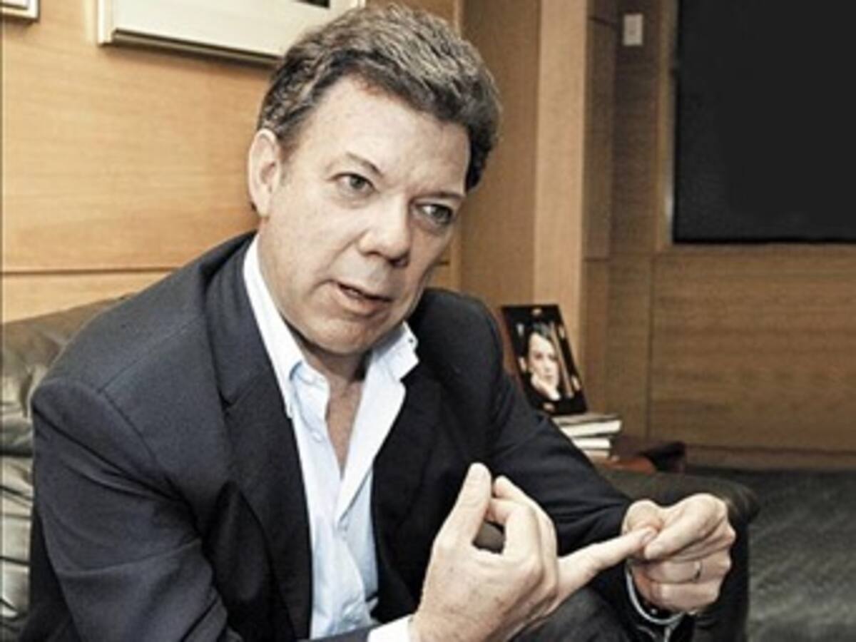 Archivan investigación preliminar contra Juan Manuel Santos por 'falsos positivos'