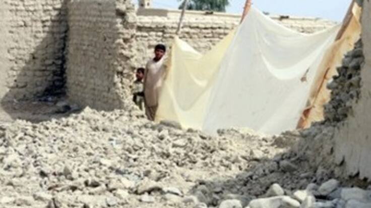 Emergencia en Pakistan por terremoto de 6.8 grados