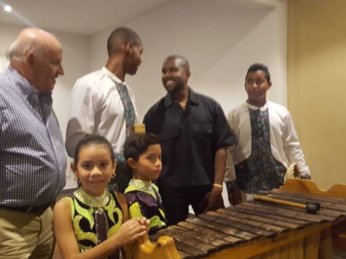 Así vivieron semilleros Petronitos momentos con Kanye West tocando marimba