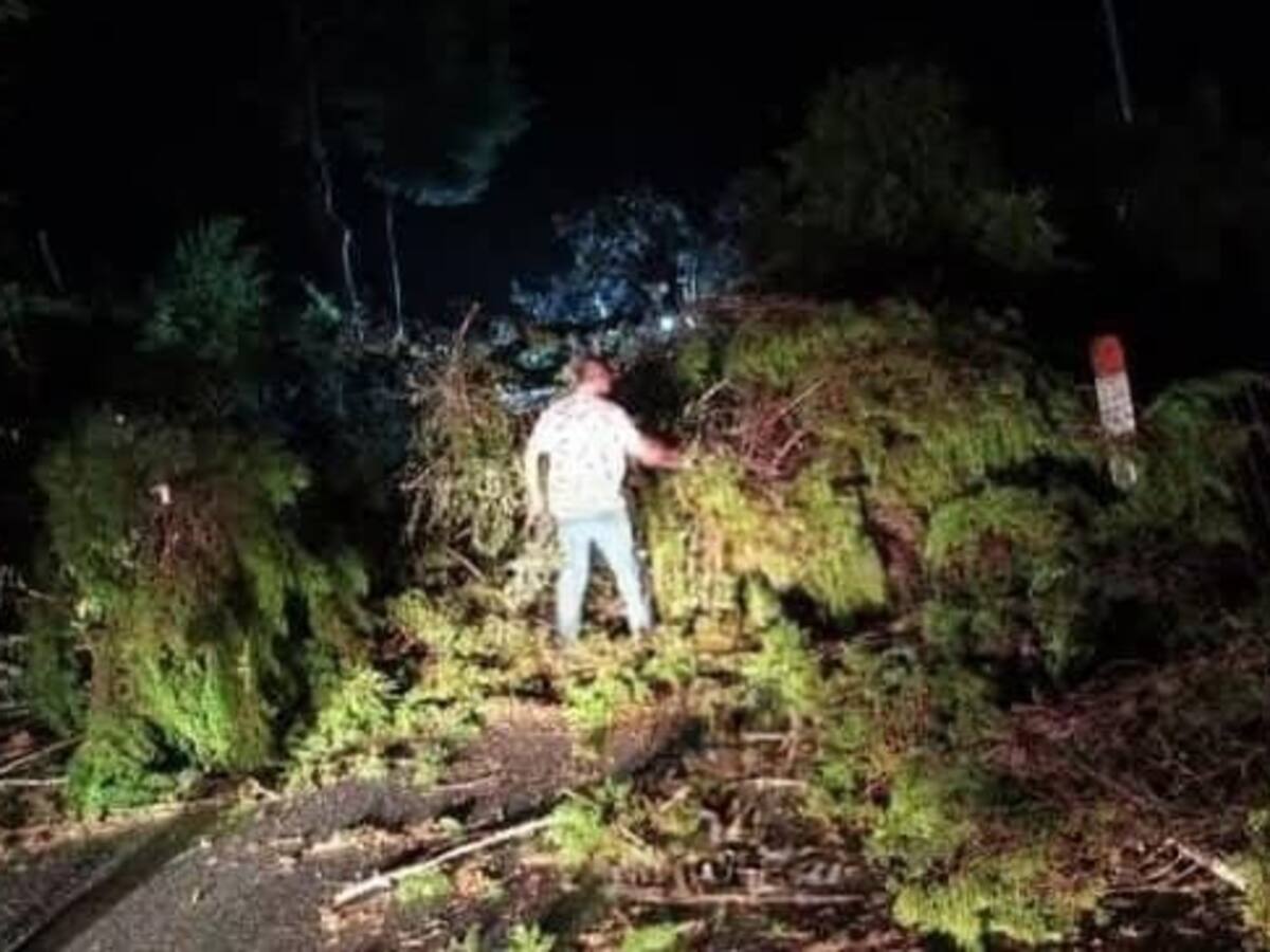 Deslizamientos y cierres en las vías de Caldas por las intensas lluvias