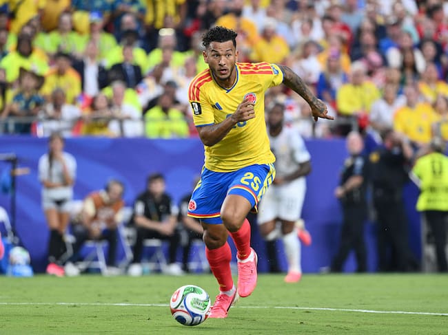 KANSAS CITY, MISSOURI - JULY 03: Luis Suarez #25 of Colombia running with the ball during the first half of a FIFA World Cup 2026 Round Of 32 match between Colombia and Ghana at Kansas City Stadium on July 3, 2026 in Kansas City, Missouri. (Photo by Bill Barrett/ISI Photos/ISI Photos via Getty Images)