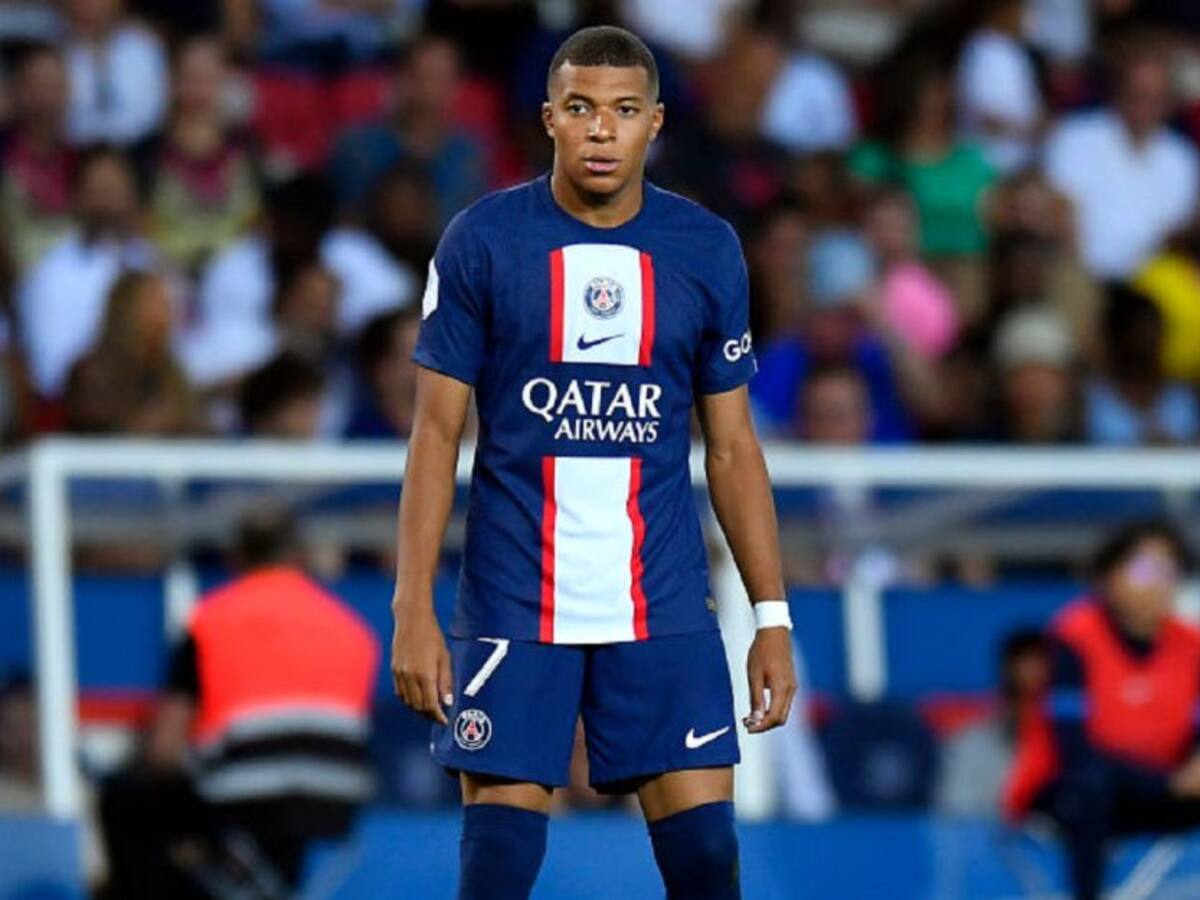 El enojo de Mbappé: No le pasaron el balón y desistió de seguir el ataque