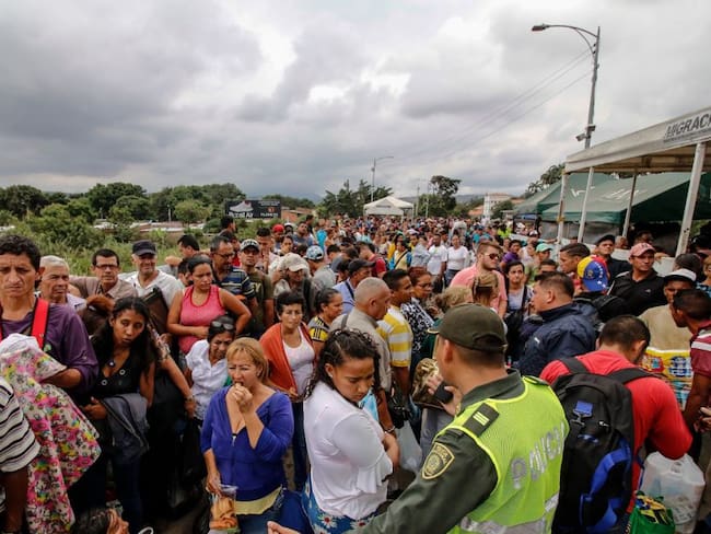 Crisis en Venezuela aumenta número de migrantes que quieren permanecer en Colombia