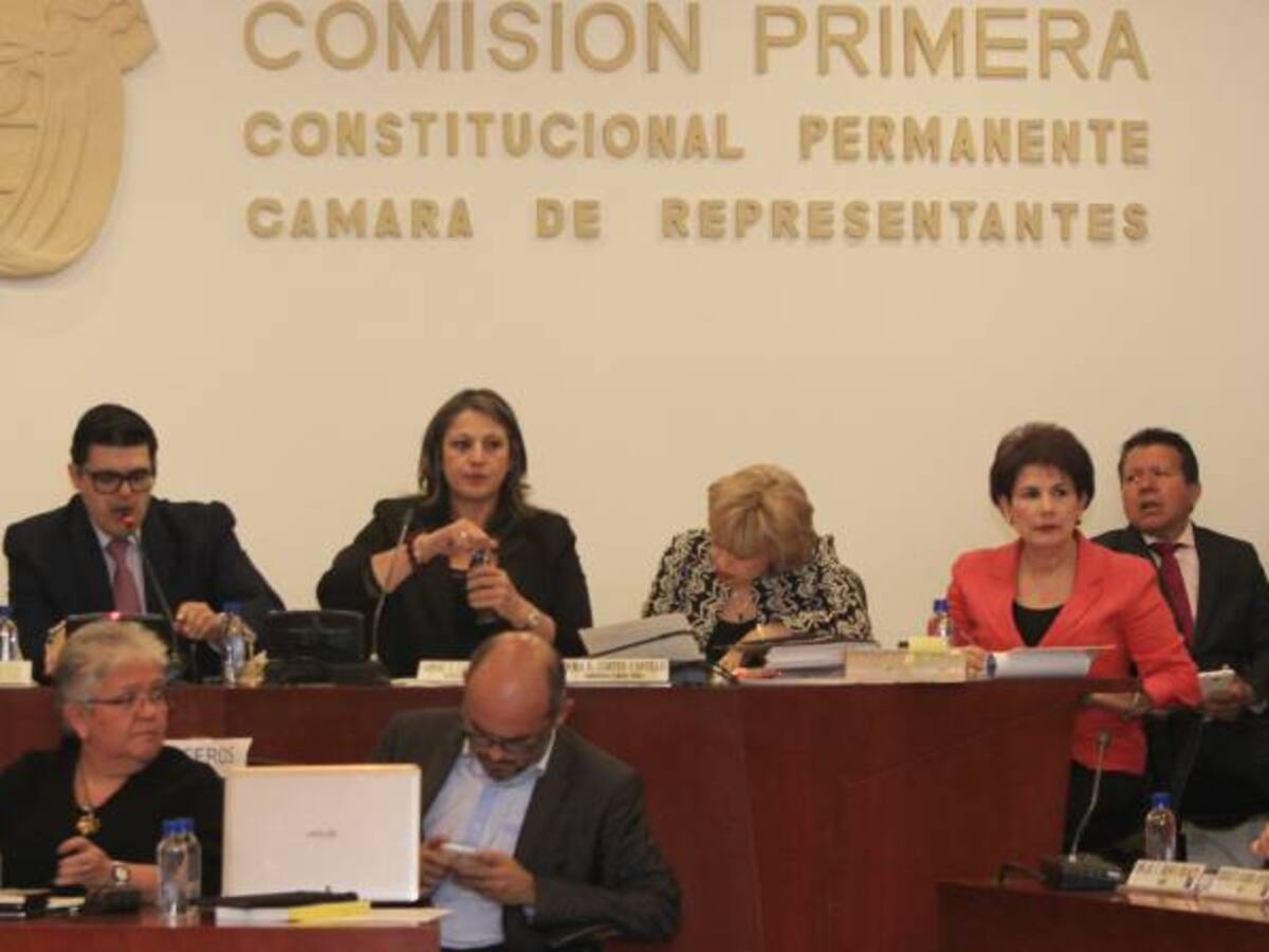 Gobierno piensa revivir tribunal de aforados en la reforma política