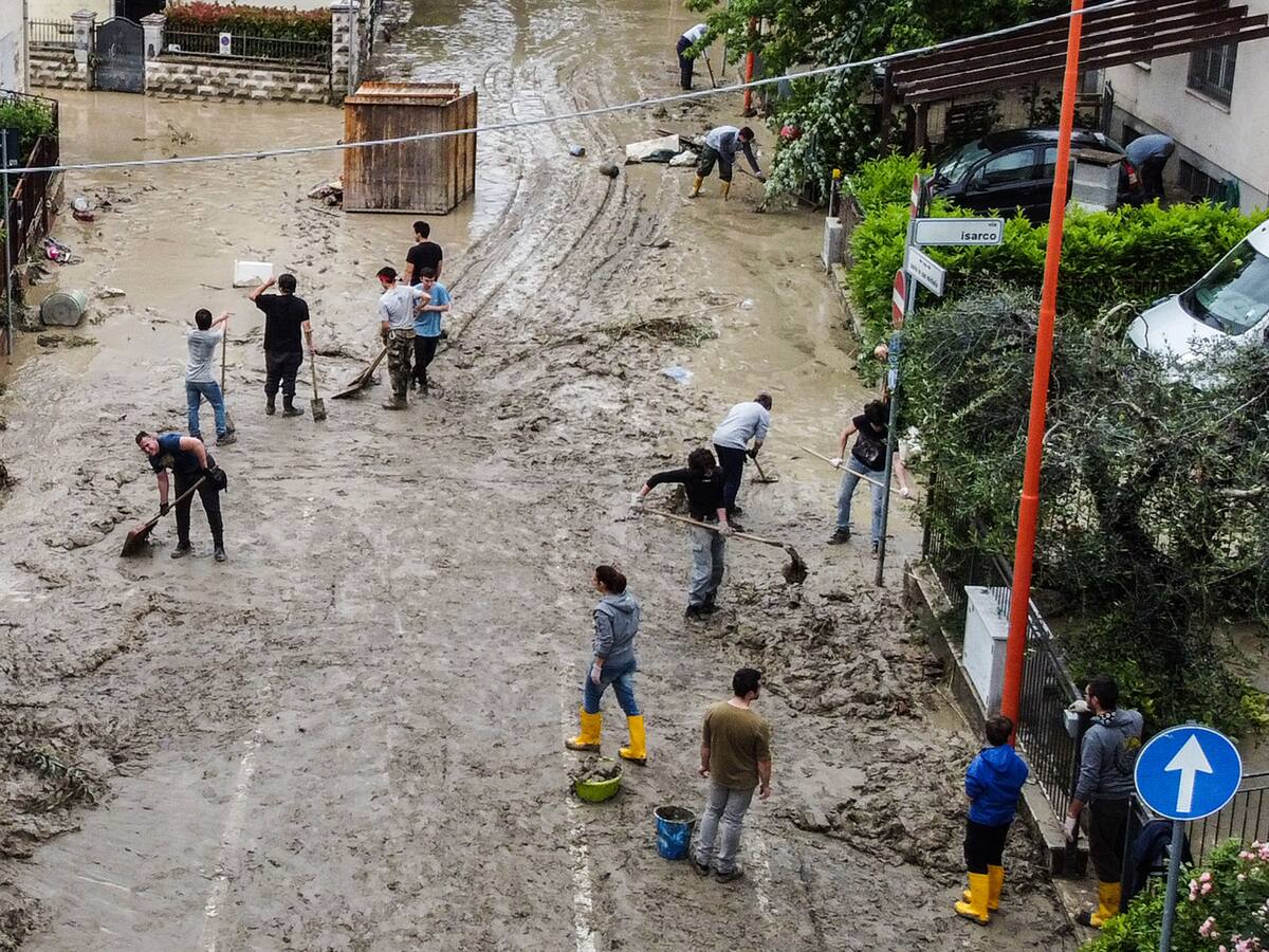 Italia: Autoridades evacuan la localidad de Emilia Romaña por inundaciones
