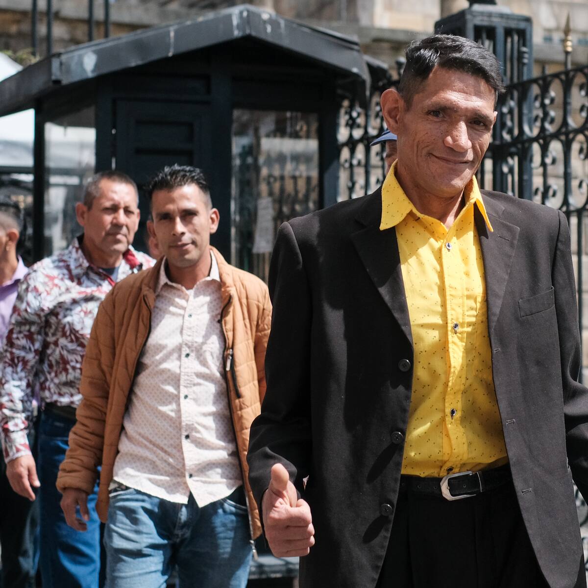 Ex habitantes de calle almuerzan en la casa de Nariño con el presidente Petro por Navidad