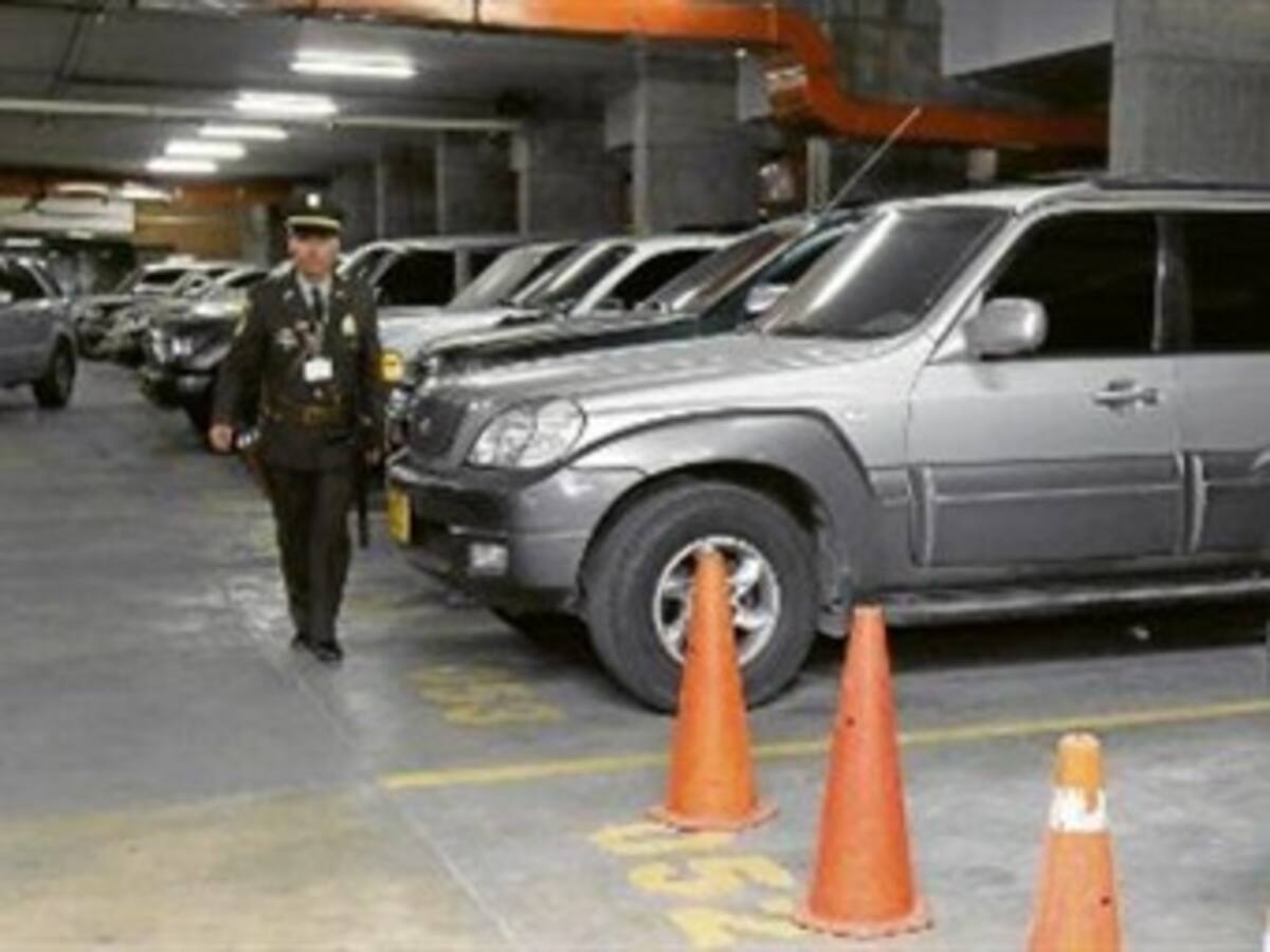 Cámara de Representantes abre proceso para adquisición de camionetas