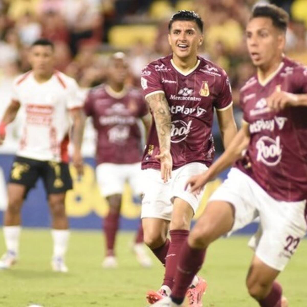 Tolima gana, lidera el Grupo B y complica al América