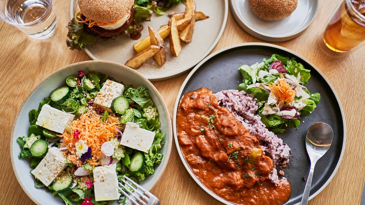 Inteligencia artificial responde: 5 alimentos que la gente comerá en el año 2.100