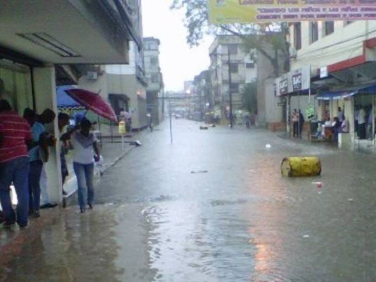 Más de 70 familias afectadas por inundaciones en Buenaventura
