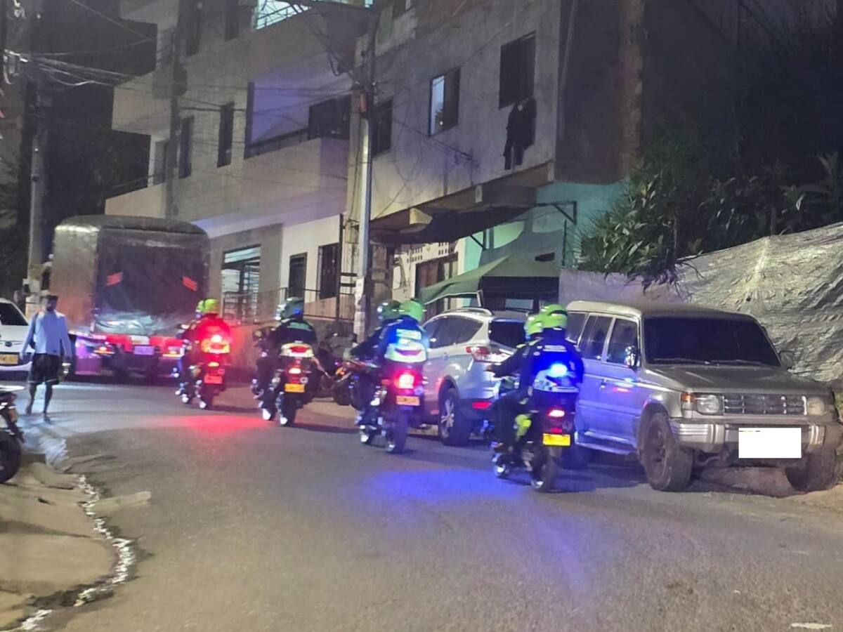 “El toque de queda no es para la policía, es para la comunidad que debe evitar salir a la calle”