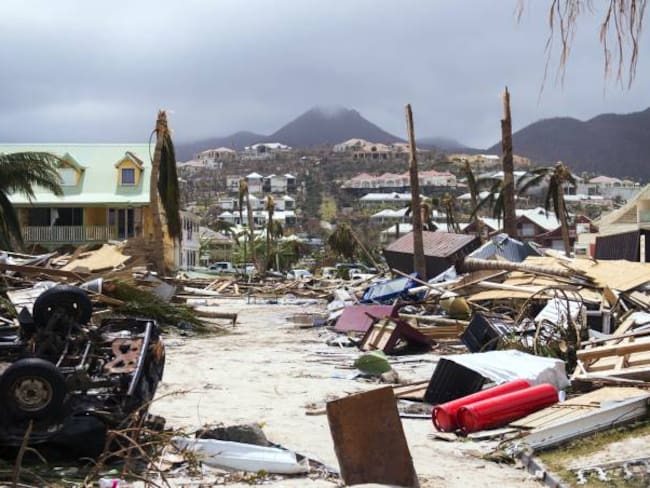 Faltan 44 colombianos por localizar tras paso del huracán Irma