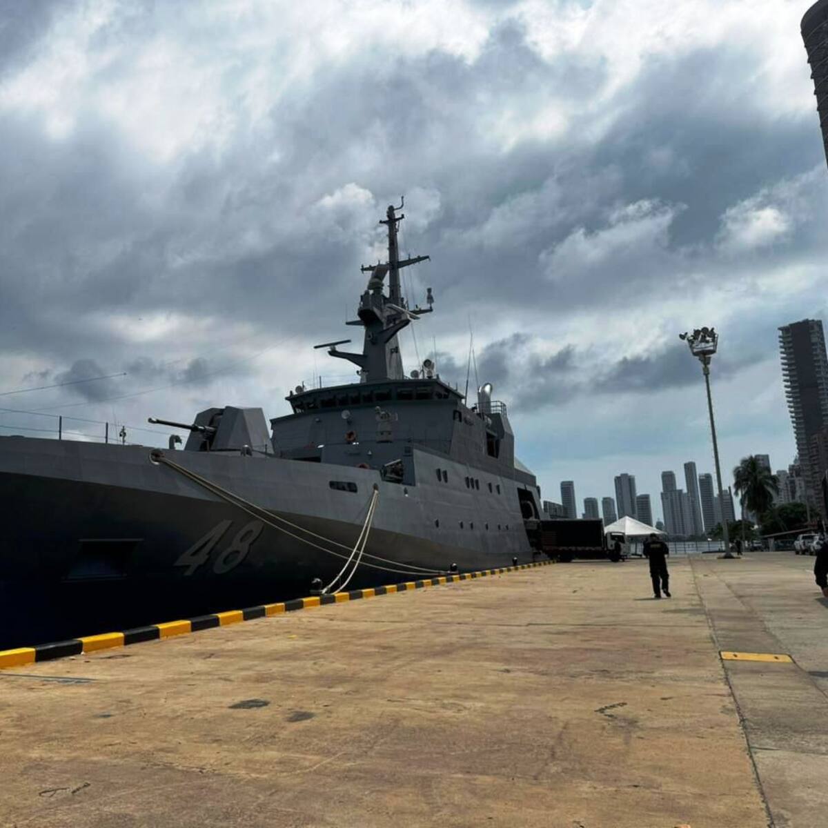 Desde Cartagena zarpó el ARC Victoria hacia Cuba con más de 240 toneladas de asistencia humanitaria