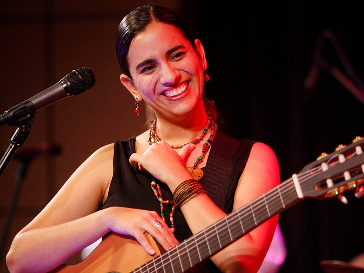 Marta Gómez brilla con “Destello de Belleza” su canción para sanar el alma