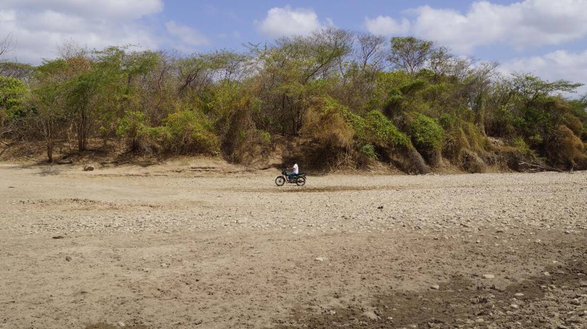 Recorrido de Caracol Radio por las zonas que aguantan sed. Fotos de Luis Enrique Rodríguez