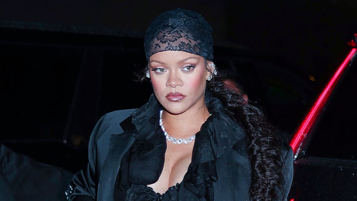 Rihanna vuelve a los escenarios y sorprende como invitada especial en el concierto de Jay-Z