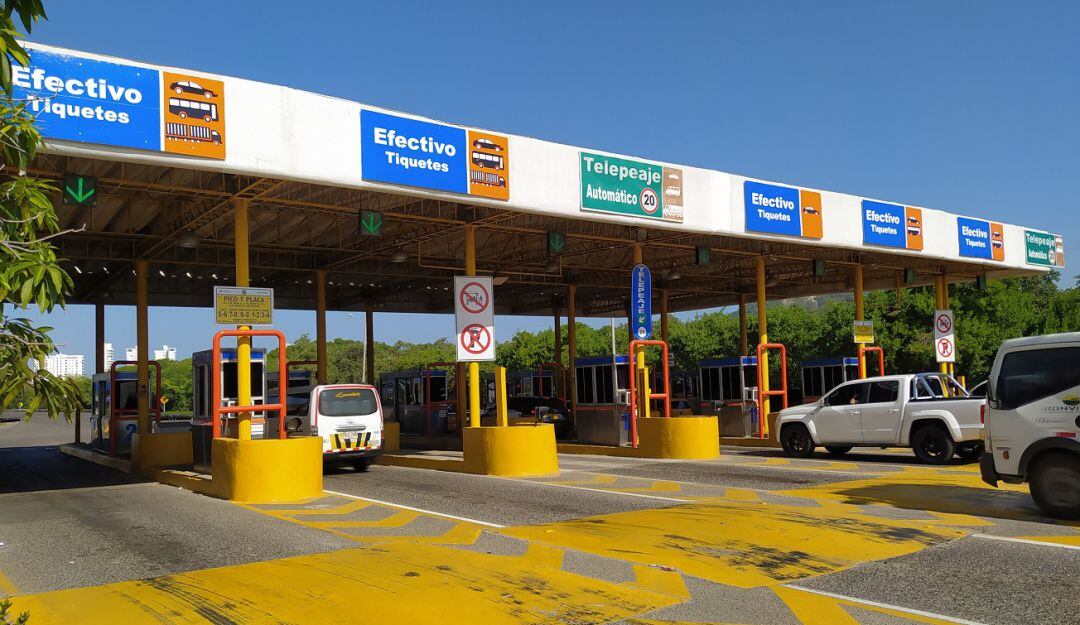 La Concesión Vial deberá justificar al Tribunal de Arbitramento dentro de los 10 primeros días hábiles de cada mes el uso de los recursos.