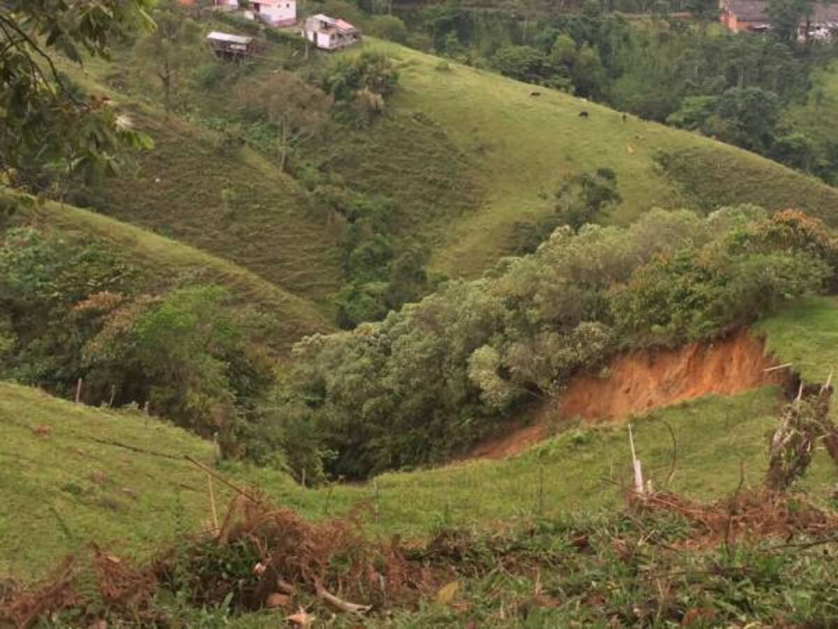 Disminuye el riesgo en el sector de Planadas por un posible derrumbe