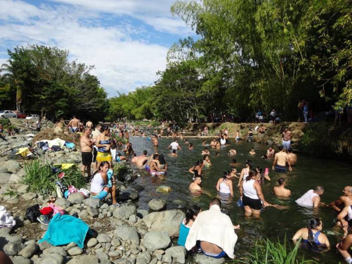 Universitarios diseñan estrategia para acabar con la contaminación en el Río Pance