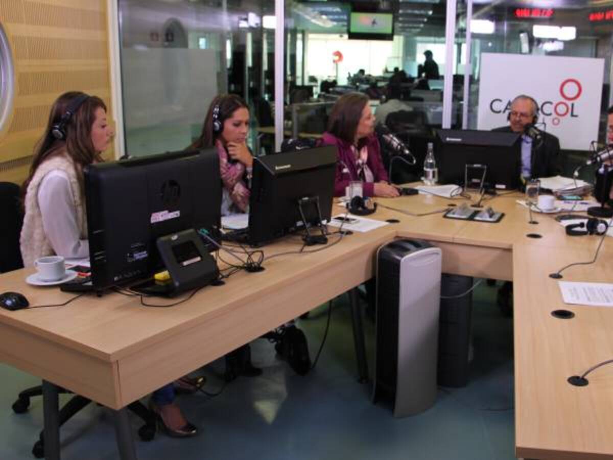 Clara López ofrece frenar el aumento de avalúos catastrales en todos los estratos