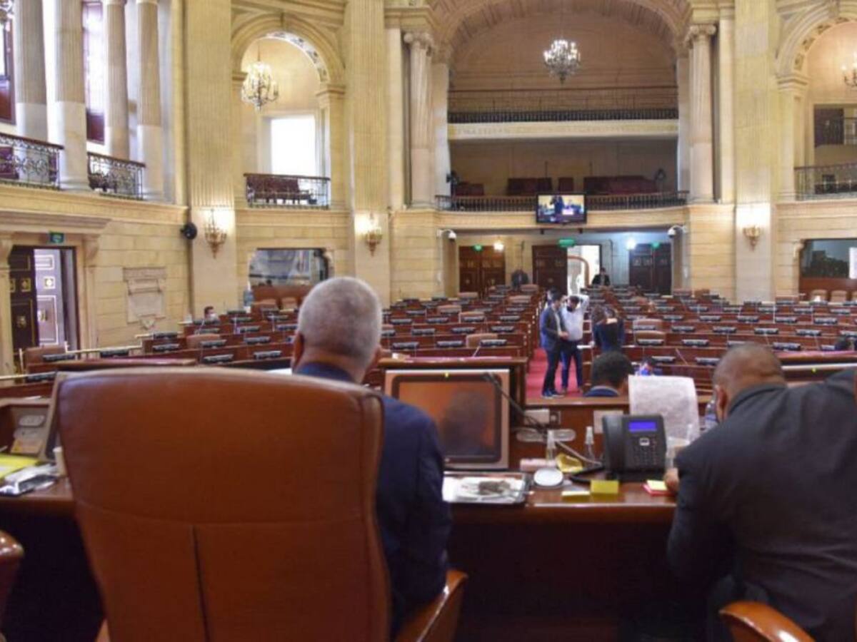 Conservadores y Centro Democrático abiertos a construir nueva reforma