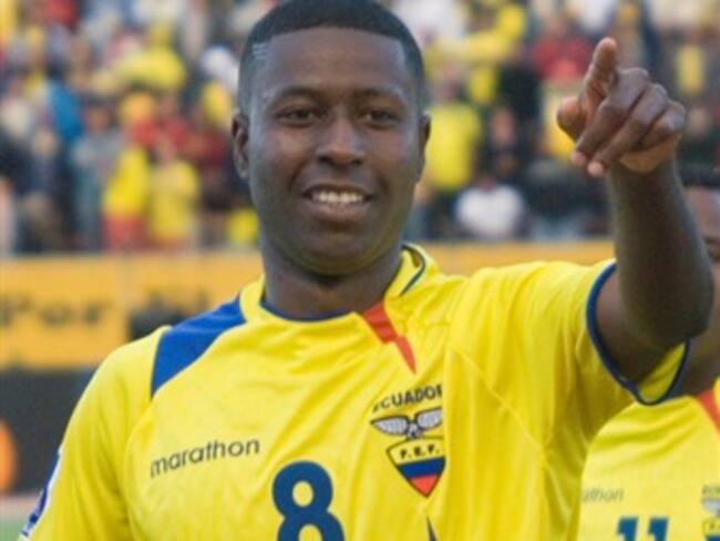 La selección de Ecuador venció a Perú 2 - 0 en Quito