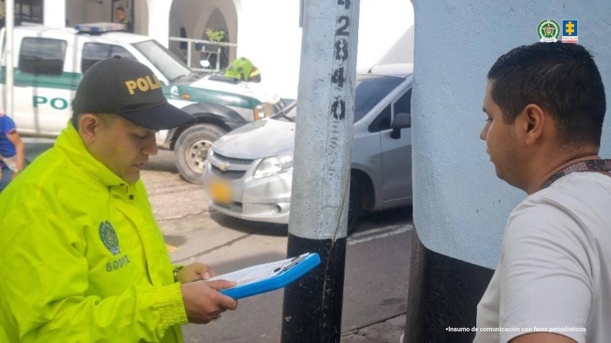 Cinco policías capturados por permitir presunto transporte ilegal de madera en Bolívar