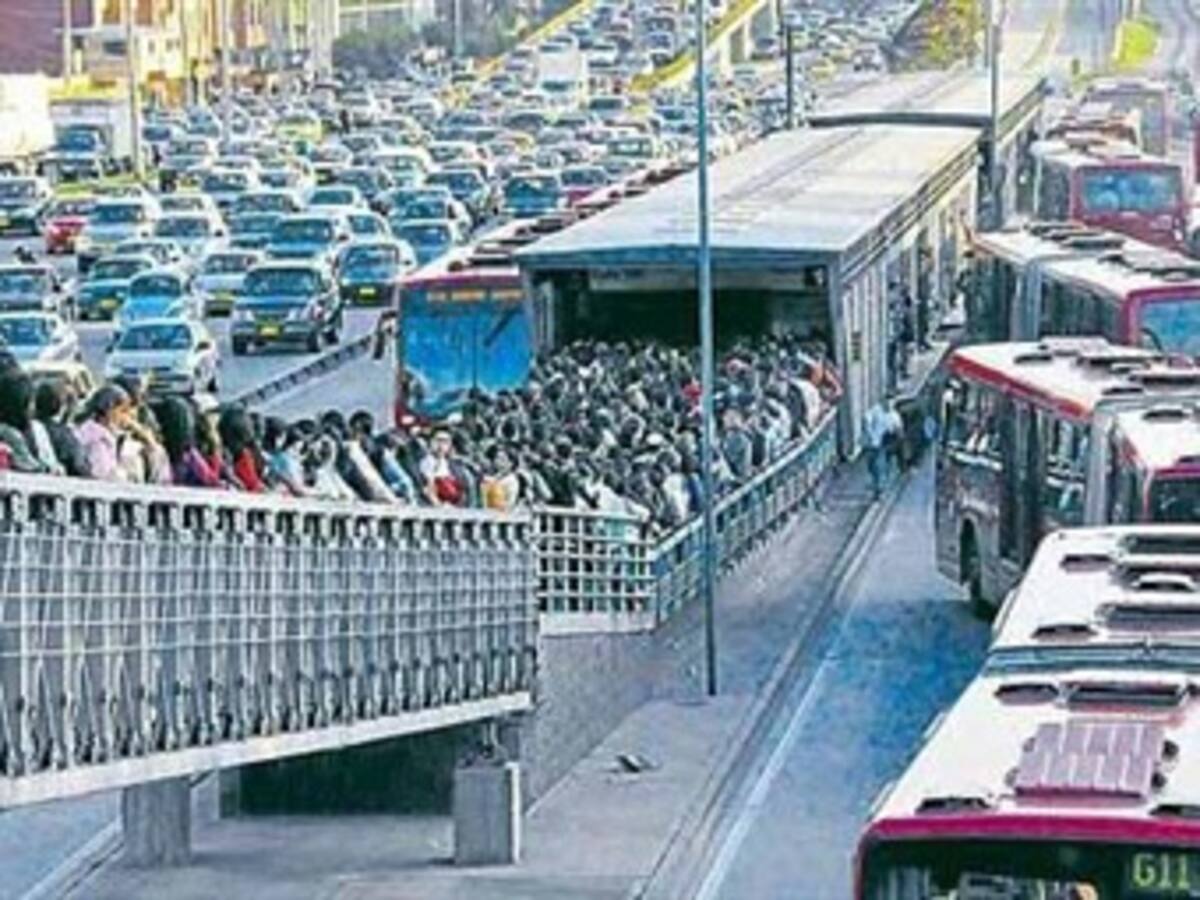 Dan reapertura a la estación de Transmilenio de la calle 100