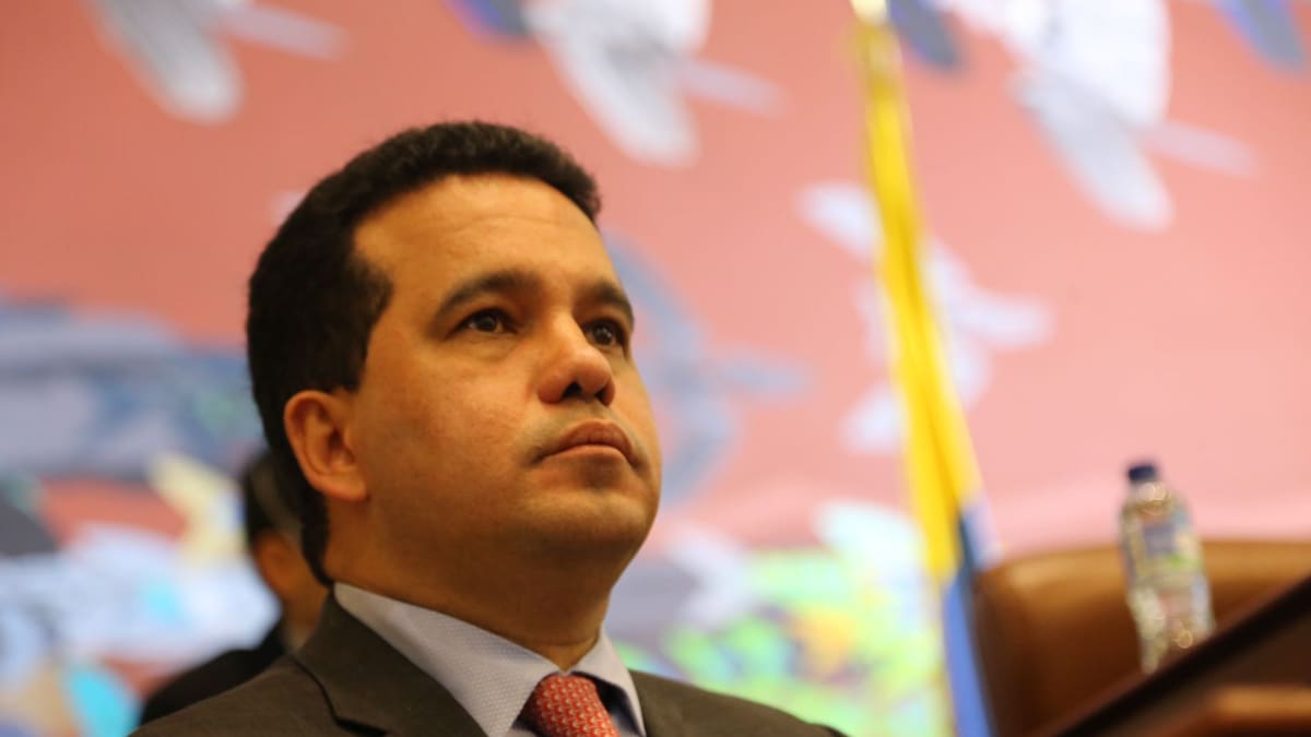 Los nexos del senador Carlos Andrés Trujillo con la Contraloría